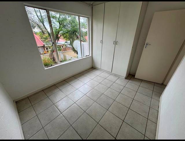 2 BEDROOM TOWNHOUSE FOR SALE IN GLEN MARAIS